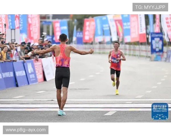 国际马拉松冠军专访:夺冠背后的坚持与突破 国际马拉松冠军专访:夺冠背后的坚持与突破